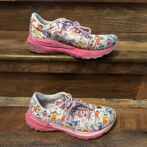 Brooks Empower Her collection Adrenaline GTS 8